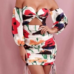 **NWT** Mini dress. Floral pattern